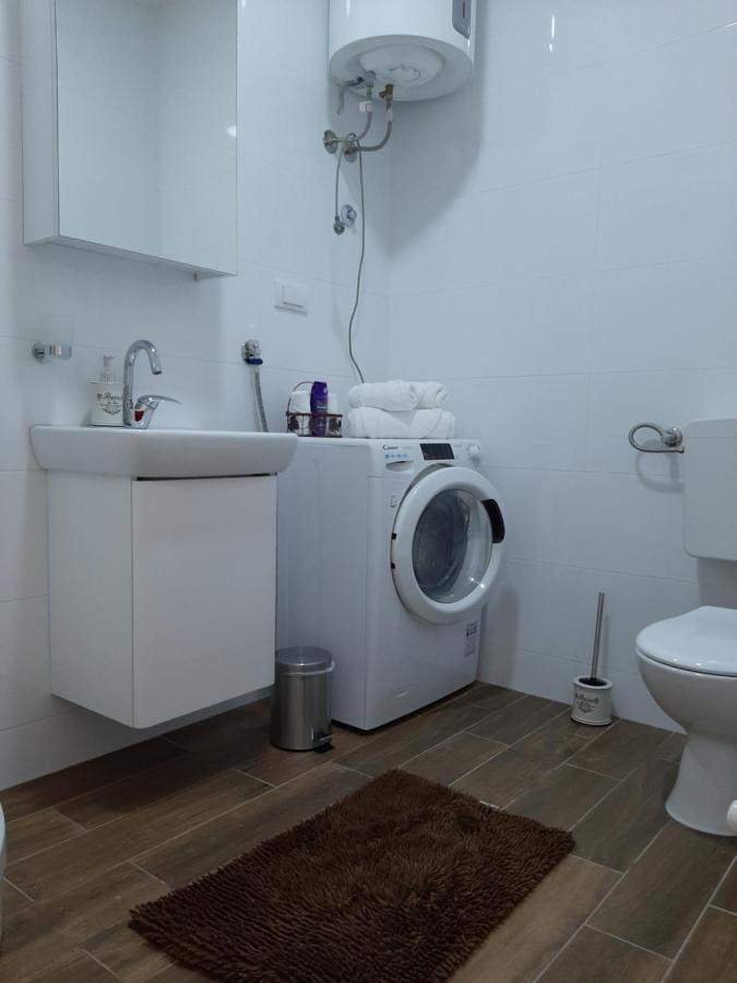 Apartman Viaggio Sremska Mitrovica Exteriér fotografie