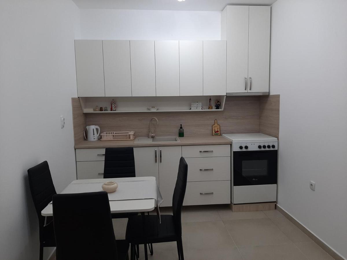 Apartman Viaggio Sremska Mitrovica Exteriér fotografie